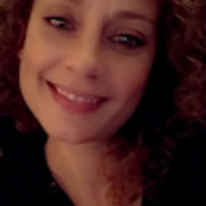 Meet your Posher, Damaris